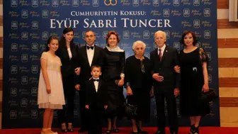 Eyüp sabri tuncer’in oğlu kimdir ve aile yapısı nasıldır?