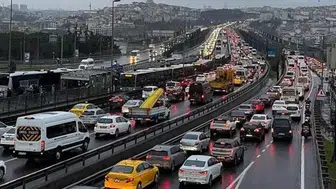 İstanbul'da trafik yoğunluğu yüzde 85'e ulaştı