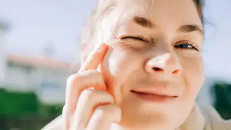 Kolajen Takviyeleri Cilt Elastikiyetini Artırıyor, Peki Kırışıklıklar Hakkında Ne Söyleniyor?