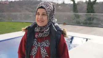 Yemekteyiz Aynur Hanım kimdir? Zuhal Topal'la Yemekteyiz Aynur kaç yaşında ve nereli?