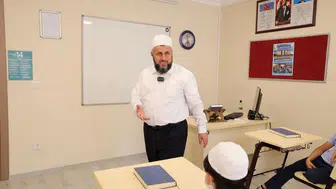 İshak Danış Kimdir? Hayatı ve Dinî Eğitimi Hakkında Bilgiler