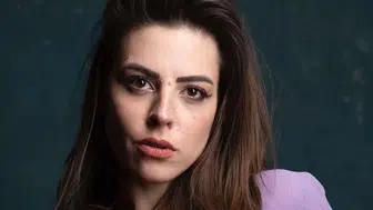 Naz Özgülüş Kimdir ve Hayatı Hakkında Bilinmesi Gerekenler Nelerdir?