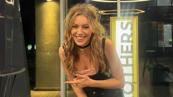 Sinem Kobal spor salonunda paylaştığı anlarla dikkat çekti