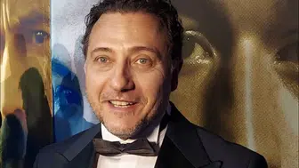 Yiğit Özşener kimdir, kaç yaşında, nereli ve eşi kimdir?