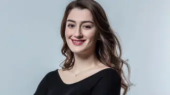 Fatma Tezcan Kimdir? İnci Taneleri Dizisindeki Rolü ve Hayatı Hakkında Bilgiler