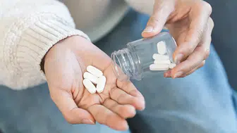 Her gün ağrı kesici kullanmanın sağlık üzerindeki olumsuz etkileri neler olabilir?