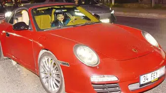 Feyza Civelek'in Lüks Arabasının Markası Ne?