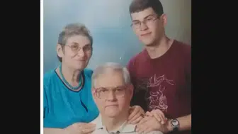 Canan Karatay'ın oğlu Mehmet Rahmi Karatay kimdir, kaç yaşında ve mesleği nedir?