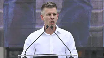 Peter Magyar Kimdir ve Macaristan Siyasetinde Ne Gibi Bir Rol Oynuyor?