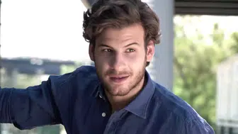 Mustafa Mert Koç kimdir, kaç yaşında, nereli ve sevgilisi var mı? Hangi dizilerde oynadı?