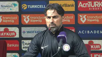 İlhan Palut, Samsunspor Deplasmanındaki 1 Puanı Kazanç Olarak Değerlendiriyor