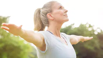 Ölüm riskinizi %46 düşürüyor: Birkaç dakika yapın ve farkı görün!