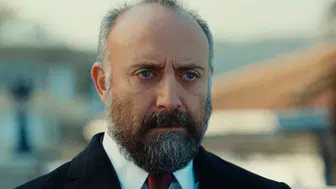 Halit Ergenç 'Satıcının Ölümü' ile sahnede!
