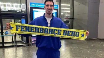 Fenerbahçe Beko'nun Fransız basketbolcusu De Colo sezon sonunda kariyerine son verecek