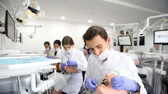 Diş Hekimliği Uzmanlık Sınavı ne zaman? 2026 DUS sınav yerleri belli oldu mu, sınav giriş belgesi nasıl alınır?