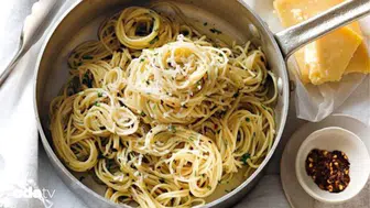 Makarnayı süzmeyi bırakın: Profesyonel şeflerin kullandığı bu teknikle sos daha iyi tutuyor