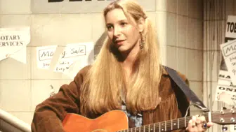 Lisa Kudrow kimdir? Friends dizisindeki Phoebe karakteriyle nasıl ünlü oldu?