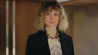 Ece Çeşmioğlu Kimdir? Yeraltı Hülya Karakteri ile Gündemde