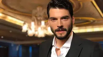 Akın Akınözü'n yeni sevgilisi kim, kaç yaşında ve mesleği ne?