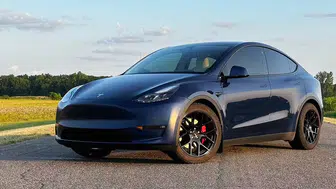 Tesla, iki modeli üretimden kaldırdıktan sonra fiyat artışına gitti
