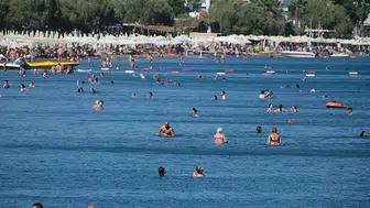 Bodrum sahillerinde bayram yoğunluğu yaşanıyor