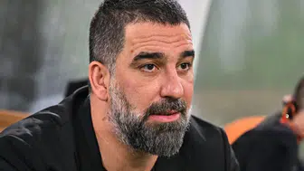 Arda Turan Beşiktaş'ın teknik direktörlük teklifine ne yanıt verdi?