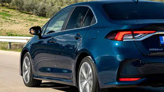 Toyota Corolla Hybrid'in fiyatında büyük indirim: Yeni fiyatlar neler?