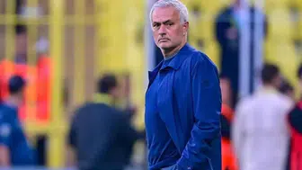 Jose Mourinho, sezonu namağlup bitirdi