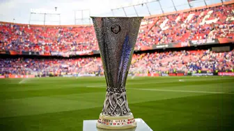 UEFA Avrupa Ligi kupası altından mı, değeri ne kadar? Kupa kaç kilo?