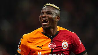 Osimhen için çılgın teklif! Rakamı duyanların ağzı bir karış açık kaldı