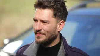 Uraz Kaygılaroğlu’ndan sahnede olay sözler