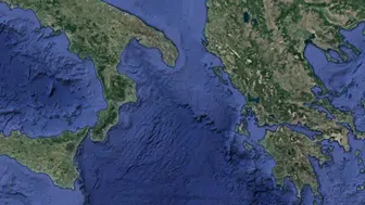 İyon denizi nerede yer alıyor ve hangi ülkelere sınır oluşturuyor?