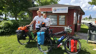 Alman bisikletli gezginler Beyşehir’in doğal güzelliklerine hayran kaldı