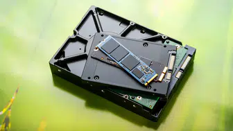Samsung 990 SSD : Fiyat performans odaklı yeni depolama çözümü neler sunuyor?