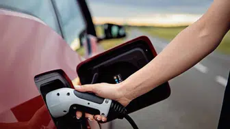 Akaryakıt zamları elektrikli araç satışlarını artırdı: Haziranda 2 milyon araç satıldı