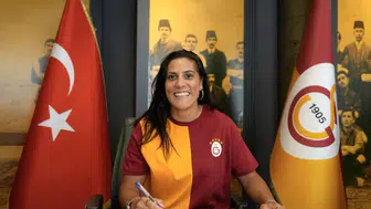 Galatasaray kadın futbol takımı, İspanyol forvet Cristina Martin-Prieto'yu transfer etti