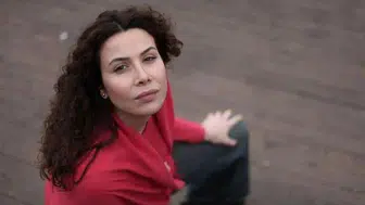 Zeynep Papuççuoğlu kimdir ve hangi alanlarda faaliyet gösteriyor?