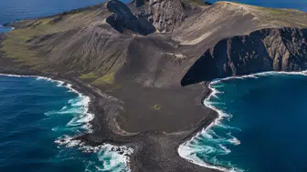 İzlanda’daki Surtsey Adası’nın sırrı: İnsanların giremediği doğal laboratuvar