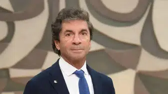 Cem Hakko kimdir?