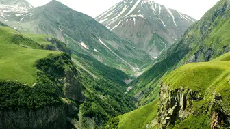 Bilim insanları Dünya'nın kütlesini ölçmek için dağ kullandılar!