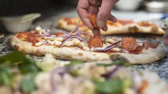 Seattle'da 160 bin dolarlık robotlar çöp oldu : Pizzacı kendi robotunu geliştiriyor mu?