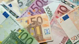 Avrupa Birliği'nin ikinci çeyrek dış ticaret açığı ne kadar oldu?