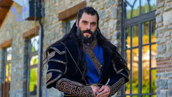 Akın Akınözü, Sultan Alaeddin Keykubat rolü için hangi hazırlıkları yaptı?