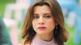 Gökçe Bahadır hamilelik pozlarını takipçileriyle buluşturdu!