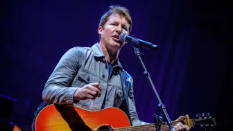 Ölen yıldızın kitabında bahsedilen gizemli isim gerçekten ünlü şarkıcı James Blunt Mı?