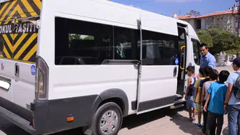 İzmir'de 2026-2027 eğitim öğretim yılı için okul servis ücretleri ne kadar olacak?