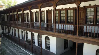 Konakaltı Kültür Merkezi’nin 6 parseli Mihrişah Valide Sultan Vakfı’na tescil edildi