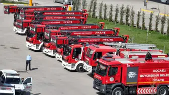 Trabzon itfaiyesi filosunu güçlendirerek 9 yeni araçla hizmete girdi