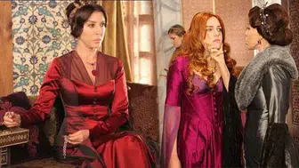 Nebahat Çehre ve Meryem Uzerli yıllar sonra bir araya geldi