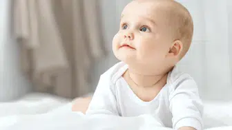İlk altı ayda bebek gelişimi neden bu kadar önemli ? Bebeklerde fark edilmeyen gelişim sorunları neler ?